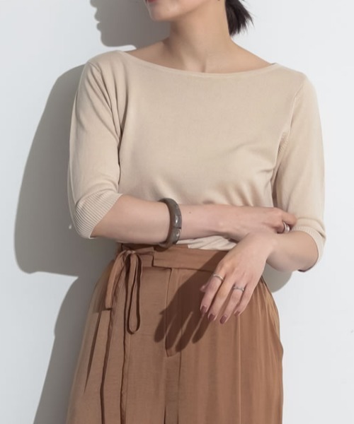 Re:EDIT（リエディ）の「シーズンレスで着まわし力抜群◆ボートネックハイゲージ五分袖ニットトップス（ニット/セーター・レディース・ホワイト/ネイビー/サックスブルー/パープル/カーキ/ラベンダー/ブラック/グレー/ピンク/ブルー/ベージュ/レッド/イエロー/レンガ/グリーン/プラム/ホワイト×ブラック・LARGE/MEDIUM/X-LARGE）」の6枚目の写真