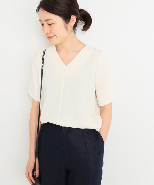 IENA（イエナ）の「TA/P Vネックトップス◆（シャツ/ブラウス・レディース・ネイビー/アイボリー・FREE）」の16枚目の写真