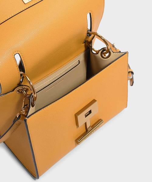 CHARLES & KEITH(チャールズ & キース)の「プッシュロックフロントフラップバッグ / PUSH-LOCK FRONT FLAP BAG(ハンドバッグ・レディース・ダークグリーン/マスタード/ピンク系その他/プラム・M)」の16枚目の写真