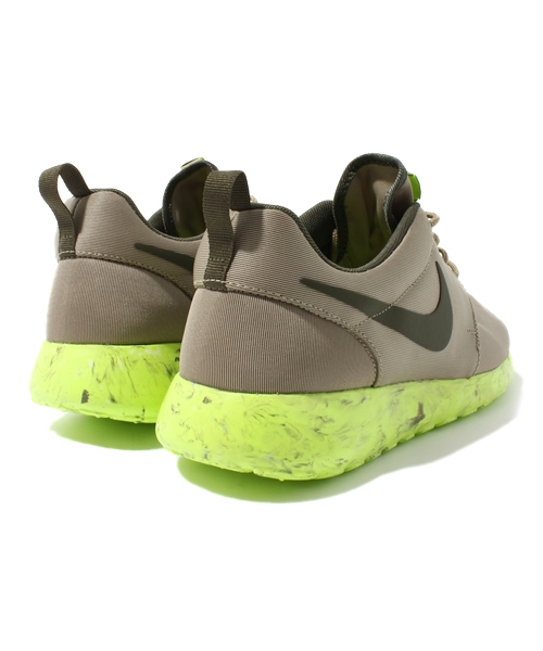 国内配送 NIKE ROSHE RUN QS ローシラン マーブルソール 国内配送 NIKE ROSHE RUN QS ローシラン マーブルソール (Nike