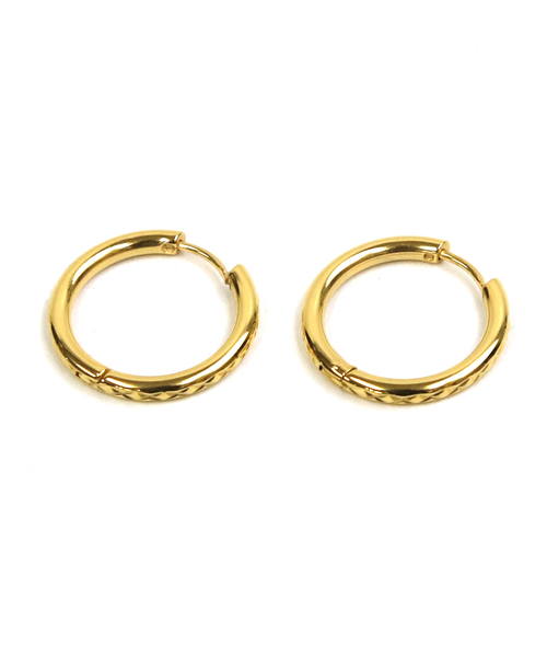 YArKA(ヤーカ)の「【YArKA/ヤーカ】stainless series pilamid circle pierce/ステンレス ピラミッド模様サークルピアス(ピアス(両耳用)・レディース・ゴールド/シルバー/ブラック・FREE)」の10枚目の写真