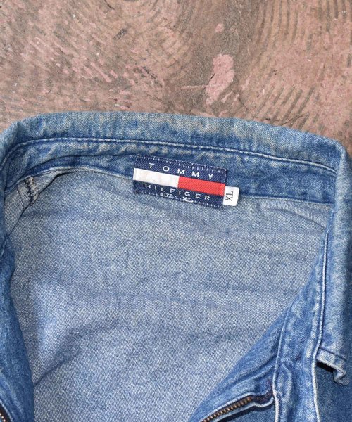 TOMMY HILFIGER(トミーヒルフィガー)の「【ヴィンテージ古着】90's TOMMY HILFIGER/トミーヒルフィガー デニム スイングトップ(デニムジャケット・メンズ・ブルー・X-LARGE)」の5枚目の写真