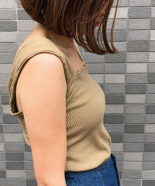 meJane（ミージェーン）の「スクエア/リブタンクトップ（タンクトップ・レディース・ベージュ/ブラック/ブラウン/オフホワイト・フリー）」の9枚目の写真