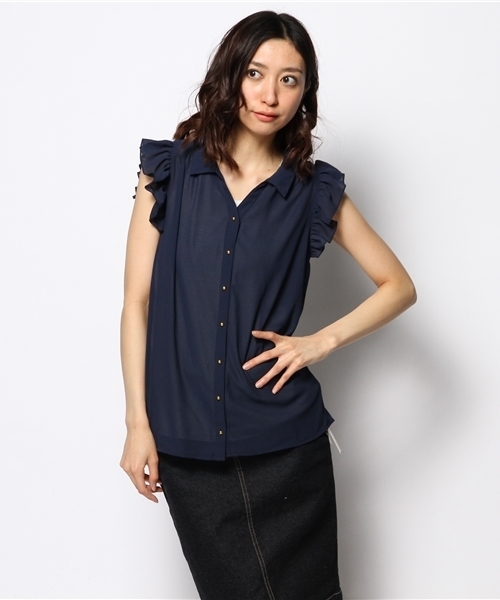 DISCOAT(ディスコート)の「【Discoat】肩フリルノースリアンサンブル(シャツ/ブラウス・レディース・ネイビー/コバルトブルー/オフホワイト・フリ-)」の4枚目の写真