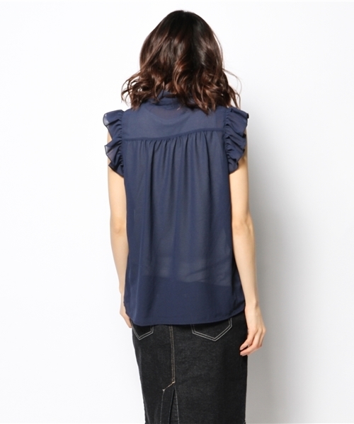 DISCOAT(ディスコート)の「【Discoat】肩フリルノースリアンサンブル(シャツ/ブラウス・レディース・ネイビー/コバルトブルー/オフホワイト・フリ-)」の10枚目の写真