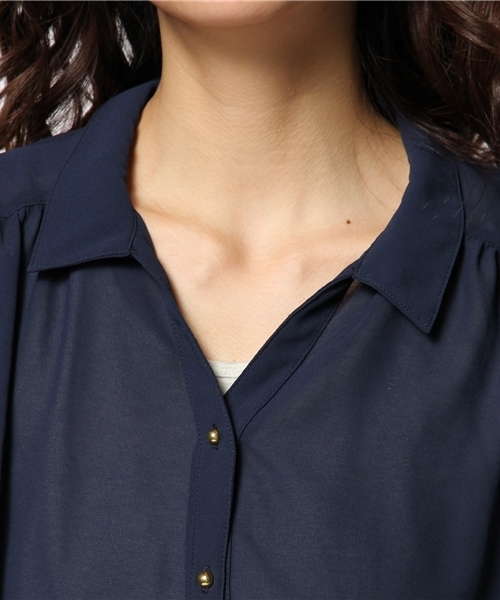 DISCOAT(ディスコート)の「【Discoat】肩フリルノースリアンサンブル(シャツ/ブラウス・レディース・ネイビー/コバルトブルー/オフホワイト・フリ-)」の11枚目の写真