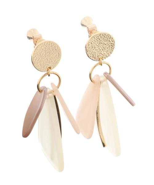 earth music&ecology（アースミュージックアンドエコロジー）の「MIXカラーアクリルイヤリング（イヤリング・レディース・ベージュ/ネイビー/グリーン・FREE）」の4枚目の写真