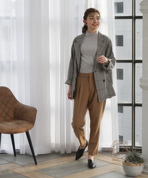 VIVIAN（ヴィヴィアン）の「ポインテッドトゥノーレースカッターシューズ（ドレスシューズ・レディース・D/ガンメタ/シルバー×スモーキークォーツ/パイソン/ブラック系その他2/イエロー系その他5/E/ホワイト×カーキブラウン/White・LL/S/M/L/XL）」の19枚目の写真