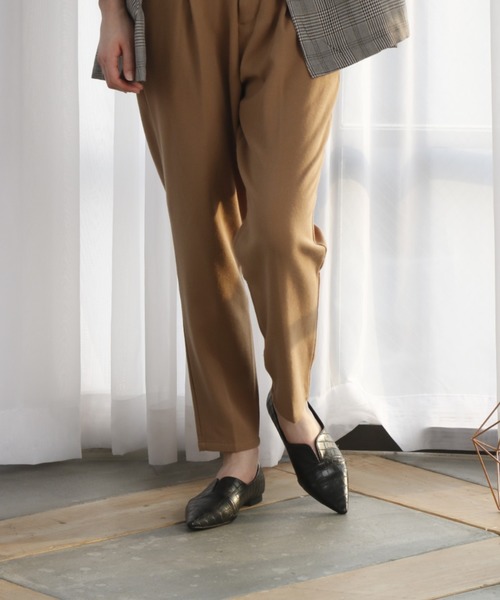 VIVIAN（ヴィヴィアン）の「ポインテッドトゥノーレースカッターシューズ（ドレスシューズ・レディース・D/ガンメタ/シルバー×スモーキークォーツ/パイソン/ブラック系その他2/イエロー系その他5/E/ホワイト×カーキブラウン/White・LL/S/M/L/XL）」の22枚目の写真