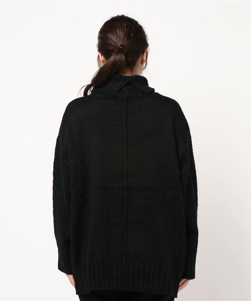 STYLEBLOCK（スタイルブロック）の「アクリルモヘアタッチタートルネックビッグシルエットプルオーバーニット（ニット/セーター・レディース・ホワイト/ブラック/ベージュ/ブラウン・M）」の6枚目の写真