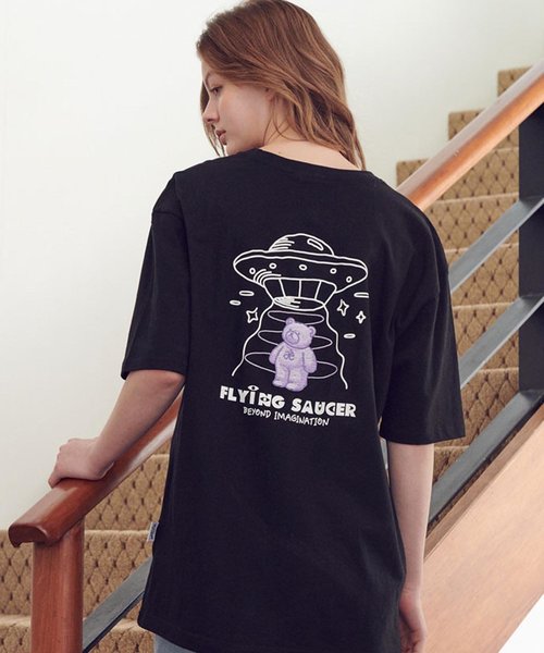 ambler（エムブラー）の「『ambler/エムブラー』Over fit T-Shirts UFO Bear/UFOベアー半袖Tシャツ/カットソー（Tシャツ/カットソー・レディース・ブラック/ホワイト・M/S/L）」の2枚目の写真