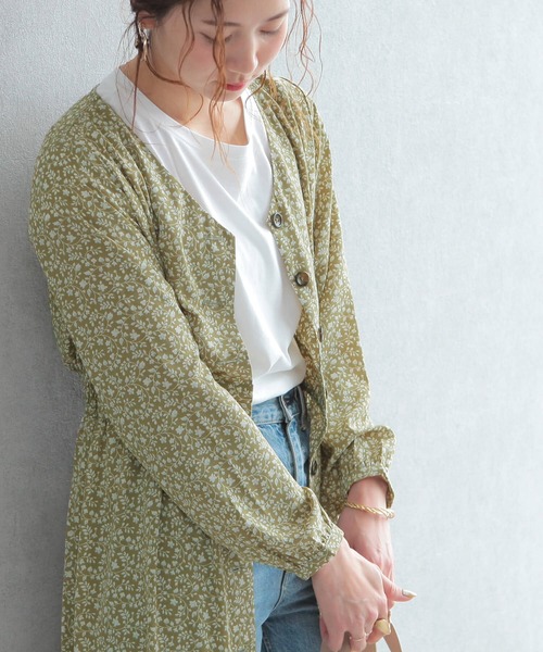 reca（レカ）の「前ボタンVネック小花柄マキシ丈ワンピース（Tシャツ/カットソー・レディース・オリーブ/ブラック/ホワイト・M）」の7枚目の写真