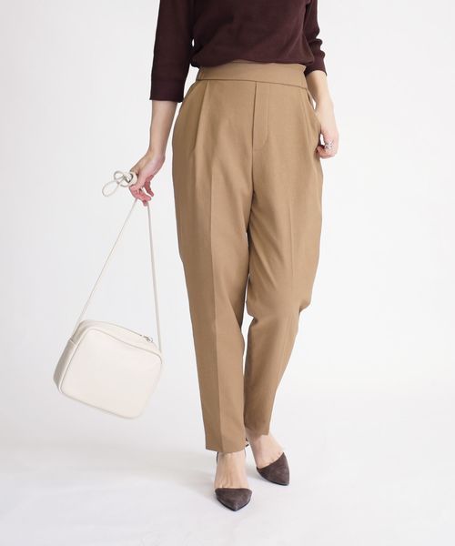 SHIPS(シップス)の「〈手洗い可能〉ウォッシャブルテーパードパンツ 9/L(その他パンツ・レディース・ベージュ/ネイビー/オフホワイト/グリーン・40/38/36/34)」の3枚目の写真