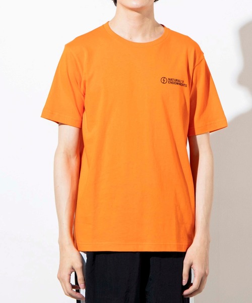 WEGO（ウィゴー）の「WEGO/サークルロゴTシャツ（Tシャツ/カットソー・メンズ・オレンジ・SMALL/MEDIUM/LARGE）」の4枚目の写真