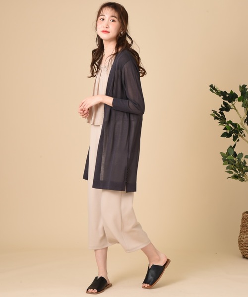 INTERPLANET（インタープラネット）の「さらさらサイド釦ミドルカーデ（カーディガン/ボレロ・レディース・ベージュ/グレー/オフホワイト/ブルー・FREE）」の11枚目の写真