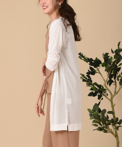 INTERPLANET（インタープラネット）の「さらさらサイド釦ミドルカーデ（カーディガン/ボレロ・レディース・ベージュ/グレー/オフホワイト/ブルー・FREE）」の15枚目の写真