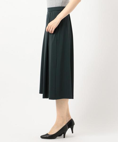 J.PRESS(ジェイプレス)の「タックラップパンツ キュロットパンツ(その他パンツ・レディース・ブラック系/グリーン系・7/9/11)」の3枚目の写真