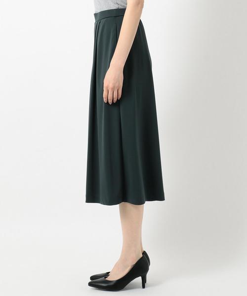 J.PRESS(ジェイプレス)の「タックラップパンツ キュロットパンツ(その他パンツ・レディース・ブラック系/グリーン系・7/9/11)」の4枚目の写真