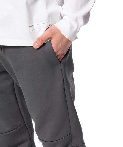 ATTACHMENT（アタッチメント）の「ブラッシュド Pe/C裏毛 ジョガーパンツ（スウェットパンツ・メンズ・グレー/オフホワイト/グレー系その他/ブラック・1/2/3）」の7枚目の写真