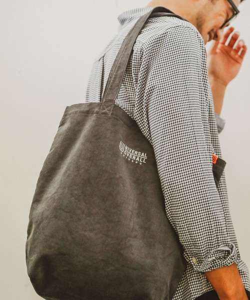 UNIVERSAL OVERALL（ユニバーサルオーバーオール）の「【UNIVERSAL OVERALL】別注コーデュロイトート（トートバッグ・メンズ・チャコール/ベージュ/ダークブラウン/ダークグレー・FREE）」の3枚目の写真