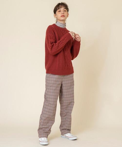 coen（コーエン）の「【WEB限定カラー】ケーブル編みニットプルオーバー#（ニット/セーター・レディース・ベージュ/マスタード/ブラック/オフホワイト/レッド/ケリー/グレー/ライトブルー・FREE）」の12枚目の写真