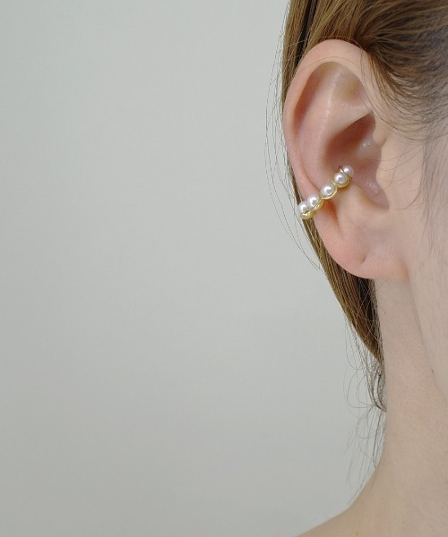 AROM.(アロム)の「【AROM. / アロム】シルバー925 / PICCHIETTARE Ear Cuff / パール イヤーカフ(イヤーカフ・レディース・シルバー/ゴールド・FREE)」の10枚目の写真