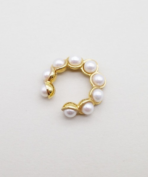 AROM.(アロム)の「【AROM. / アロム】シルバー925 / PICCHIETTARE Ear Cuff / パール イヤーカフ(イヤーカフ・レディース・シルバー/ゴールド・FREE)」の11枚目の写真