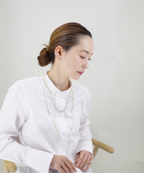 AROM.(アロム)の「【AROM. / アロム】シルバー925 / PICCHIETTARE Ear Cuff / パール イヤーカフ(イヤーカフ・レディース・シルバー/ゴールド・FREE)」の7枚目の写真