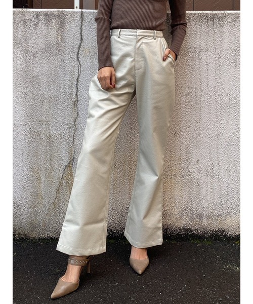 EGOIST（エゴイスト）の「フェイクレザーフレアパンツ（その他パンツ