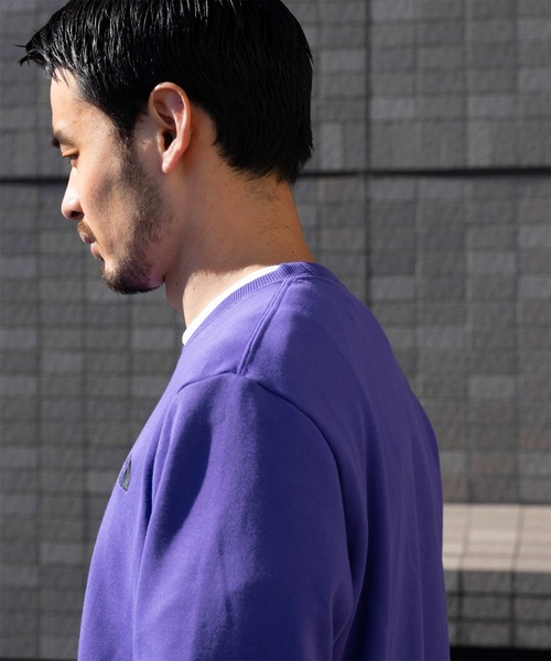 THE NORTH FACE（ザノースフェイス）の「THE NORTH FACE ロゴスウェット（スウェット・メンズ・ブラック/パープル/ネイビー・SMALL/MEDIUM/LARGE/X-LARGE）」の12枚目の写真