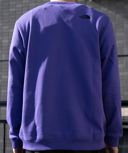 THE NORTH FACE（ザノースフェイス）の「THE NORTH FACE ロゴスウェット（スウェット・メンズ・ブラック/パープル/ネイビー・SMALL/MEDIUM/LARGE/X-LARGE）」の8枚目の写真