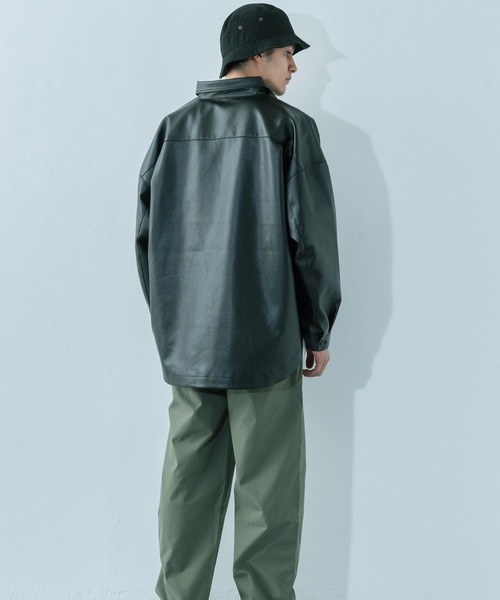 Ressaca(レサーカ)の「オーバーサイズ シンセティックレザーCPOジャケット(ブルゾン・メンズ・ブラック/ベージュ/サックスブルー・M/L/XL)」の6枚目の写真