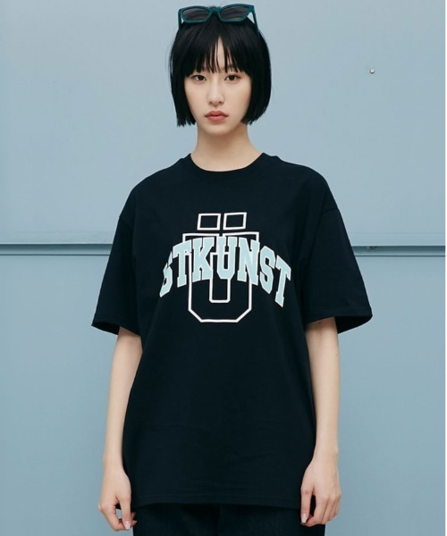 ISTKUNST（イストクンスト）の「【ISTKUNST】UNIVERSITY EMBLEM TEE / イストクンスト ユニバーシティ エンブレム 半袖 Tシャツ（Tシャツ/カットソー・メンズ・グリーン/ホワイト/ネイビー・MEDIUM/LARGE）」の3枚目の写真