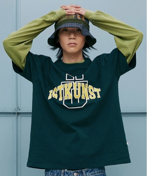ISTKUNST（イストクンスト）の「【ISTKUNST】UNIVERSITY EMBLEM TEE / イストクンスト ユニバーシティ エンブレム 半袖 Tシャツ（Tシャツ/カットソー・メンズ・グリーン/ホワイト/ネイビー・MEDIUM/LARGE）」の17枚目の写真
