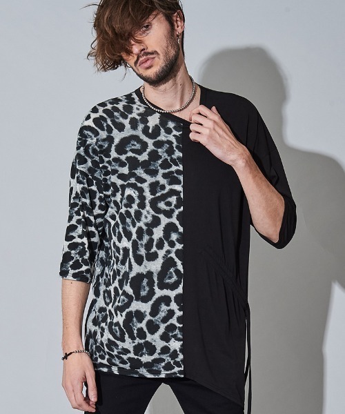 NO ID.（ノーアイディ）の「mt7151- ﾚｵﾊﾟｰﾄﾞｱｼﾝﾒﾄﾘｰ切替BIG-T Tシャツ