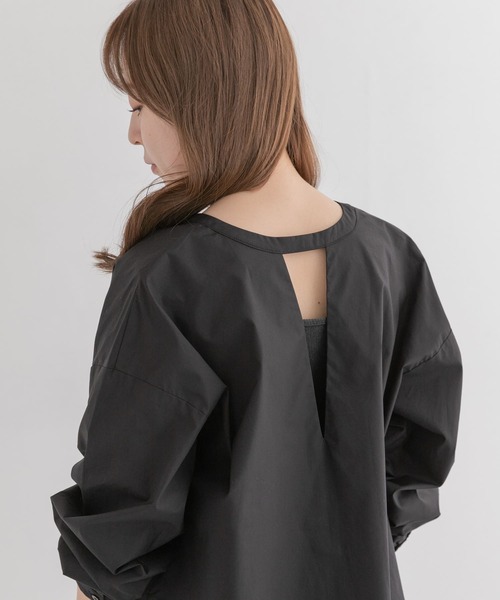 URBAN RESEARCH Sonny Label（アーバンリサーチサニーレーベル）の「タイプライター2WAYブラウス（Tシャツ/カットソー・レディース・ブラック/オフホワイト/ブルー系その他・FREE）」の5枚目の写真