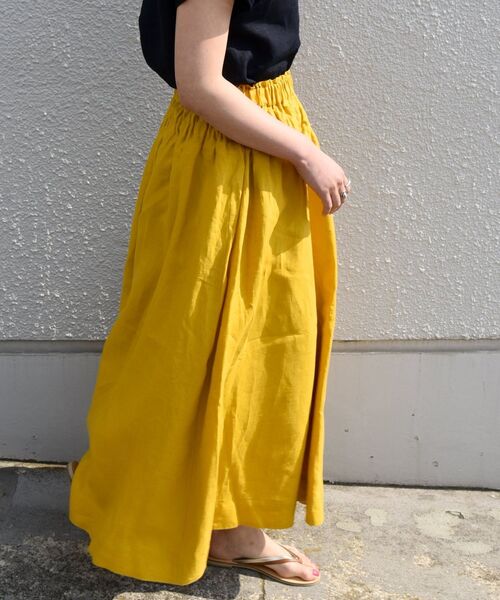 SHIPS any（シップス エニィ）の「SHIPS any: オーガニック リネン ダブル ギャザー スカート〈ウォッシャブル〉◇（スカート・レディース・イエロー/ネイビー・ONE SIZE）」の5枚目の写真