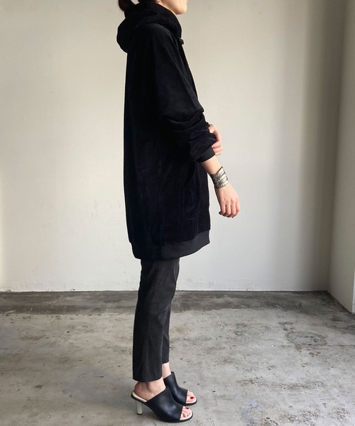 COMMON WARE（コモンウェアー）の「RE:DR.DENIM Happy Hoodie（パーカー・レディース・ブラック・S/XS）」の6枚目の写真