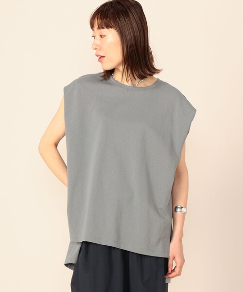 NOLLEY’S(ノーリーズ)の「ヴィンテージ天竺タックノースリーブカットソー(Tシャツ/カットソー・レディース・ホワイト/ベージュ/オリーブ・FREE)」の3枚目の写真