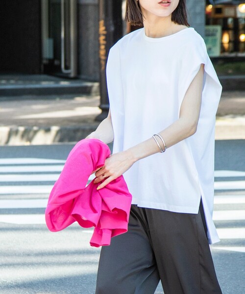 NOLLEY’S(ノーリーズ)の「ヴィンテージ天竺タックノースリーブカットソー(Tシャツ/カットソー・レディース・ホワイト/ベージュ/オリーブ・FREE)」の8枚目の写真