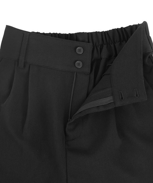 PUNYUS(プニュズ)の「ハイウエストショートパンツ(その他パンツ・レディース・ブラック/グリーン・2/1/3/4)」の9枚目の写真