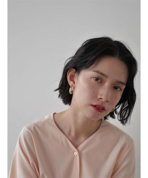AMERICAN HOLIC(アメリカンホリック)の「ドロップアクリル&メタルボールピアス *(ピアス(両耳用)・レディース・パープル/ブラウン/イエロー/クリア・FREE)」の1枚目の写真