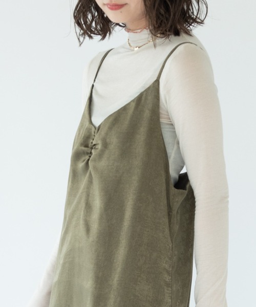 VRIA CHARME(バリアシャルム)の「マットサテンキャミワンピース(ワンピース・レディース・カーキ/ブラウン/ブラック・FREE)」の11枚目の写真