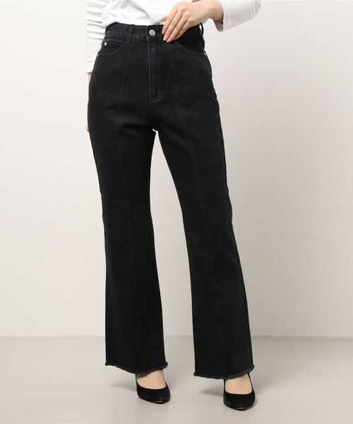 MLI'A（エムリア）の「デニム／フレアパンツ（デニムパンツ・レディース・アイボリー/ブルー系その他/ブルー系その他5/グレー/ブラウン/インディゴブルー/ブラック・M/S）」の3枚目の写真