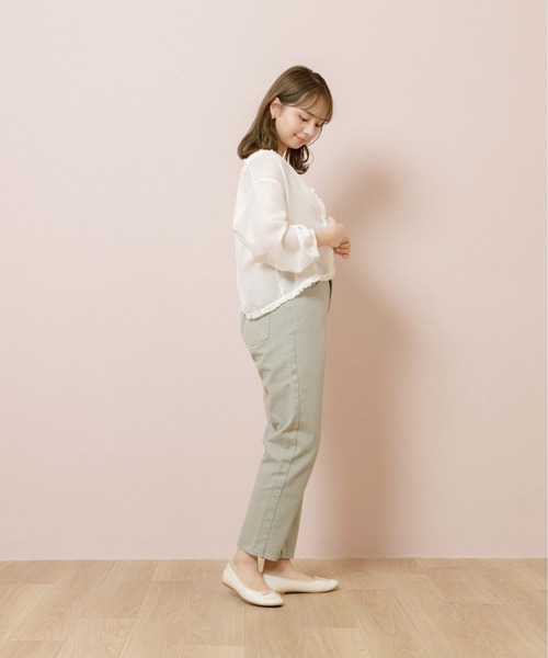 flower（フラワー）の「シアーフリルシャツ（シャツ/ブラウス・レディース・ブラウン/アイボリー・FREE）」の4枚目の写真