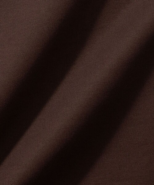 J.PRESS(ジェイプレス)の「【UVケア・消臭効果・接触冷感】コンパクトコットンスムース ラウンドヘム カットソー(Tシャツ/カットソー・レディース・ホワイト系/ホワイト系1/ブラック系/ダークブラウン系/ベージュ系/ネイビー系・MEDIUM/LARGE)」の11枚目の写真