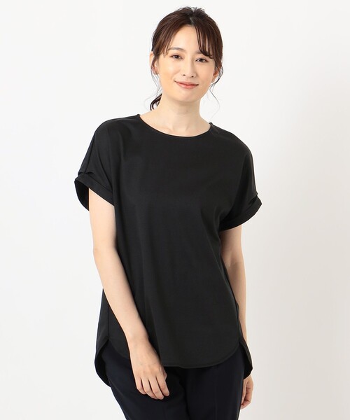 J.PRESS(ジェイプレス)の「【UVケア・消臭効果・接触冷感】コンパクトコットンスムース ラウンドヘム カットソー(Tシャツ/カットソー・レディース・ホワイト系/ホワイト系1/ブラック系/ダークブラウン系/ベージュ系/ネイビー系・MEDIUM/LARGE)」の17枚目の写真