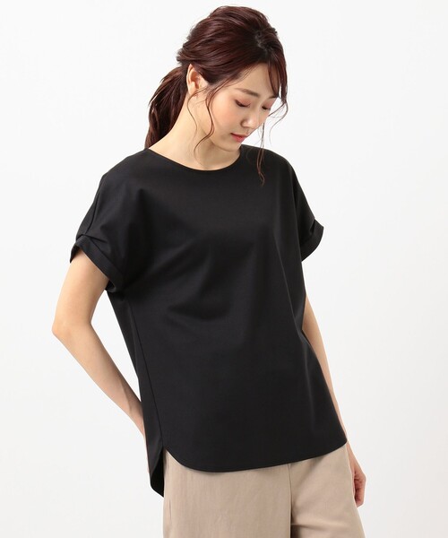 J.PRESS(ジェイプレス)の「【UVケア・消臭効果・接触冷感】コンパクトコットンスムース ラウンドヘム カットソー(Tシャツ/カットソー・レディース・ホワイト系/ホワイト系1/ブラック系/ダークブラウン系/ベージュ系/ネイビー系・MEDIUM/LARGE)」の19枚目の写真