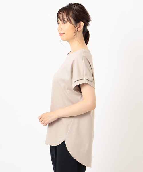 J.PRESS(ジェイプレス)の「【UVケア・消臭効果・接触冷感】コンパクトコットンスムース ラウンドヘム カットソー(Tシャツ/カットソー・レディース・ホワイト系/ホワイト系1/ブラック系/ダークブラウン系/ベージュ系/ネイビー系・MEDIUM/LARGE)」の22枚目の写真