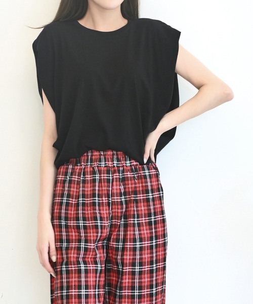 me+em select(ミームセレクト)の「ドルマンオーバーシルエットトップス(Tシャツ/カットソー・レディース・ブラック/ベージュ/カーキ/アイボリー/クリーム・FREE)」の19枚目の写真